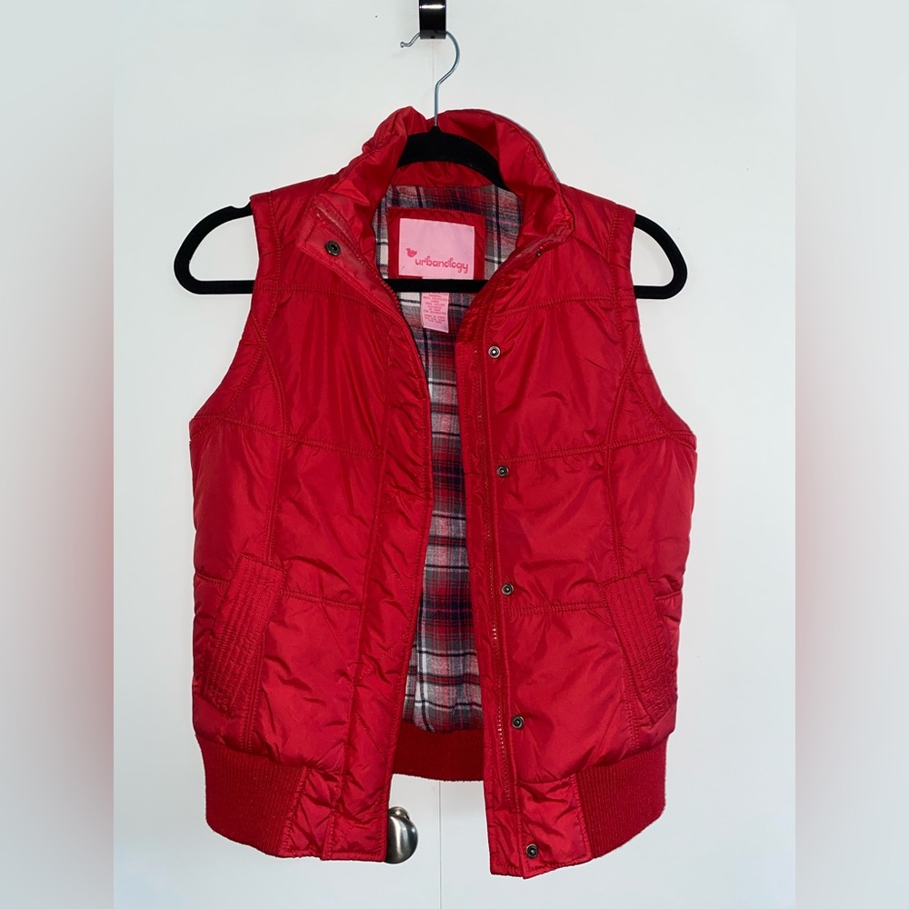 Urbanology Red Puffer Vest with Detachable Faux Fur Hood Women’s Size Small